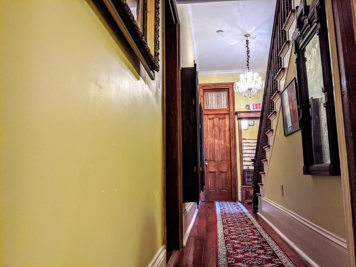 Parisian Courtyard Bed & Breakfast New Orleans
