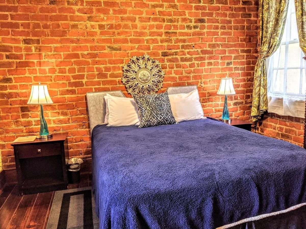 Bed & Breakfast Parisian Courtyard 3*