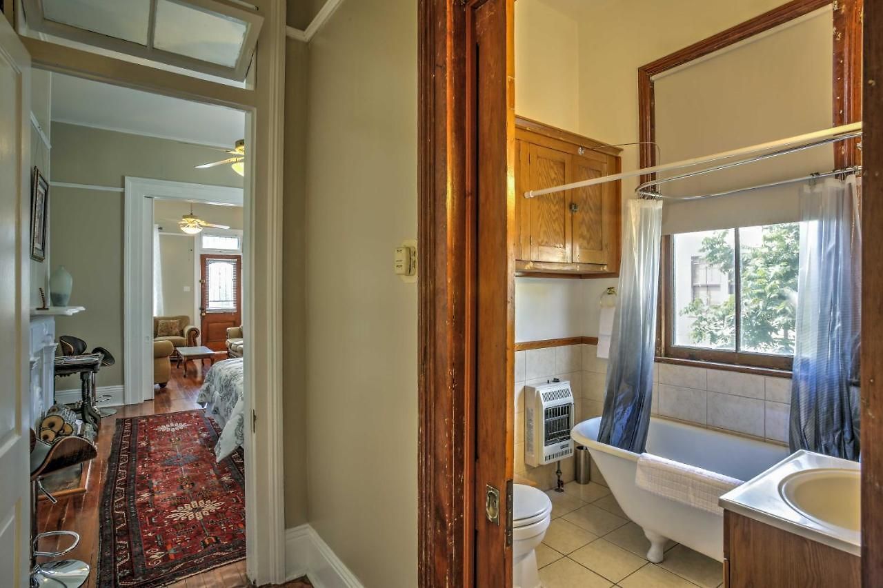 Holiday home Walk To River, Tram & Zoo: Classic Nola Home!