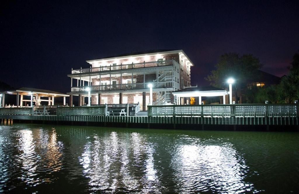 W/ Waterfront Deck: 23 Mi To Bourbon Street! Villa New Orleans