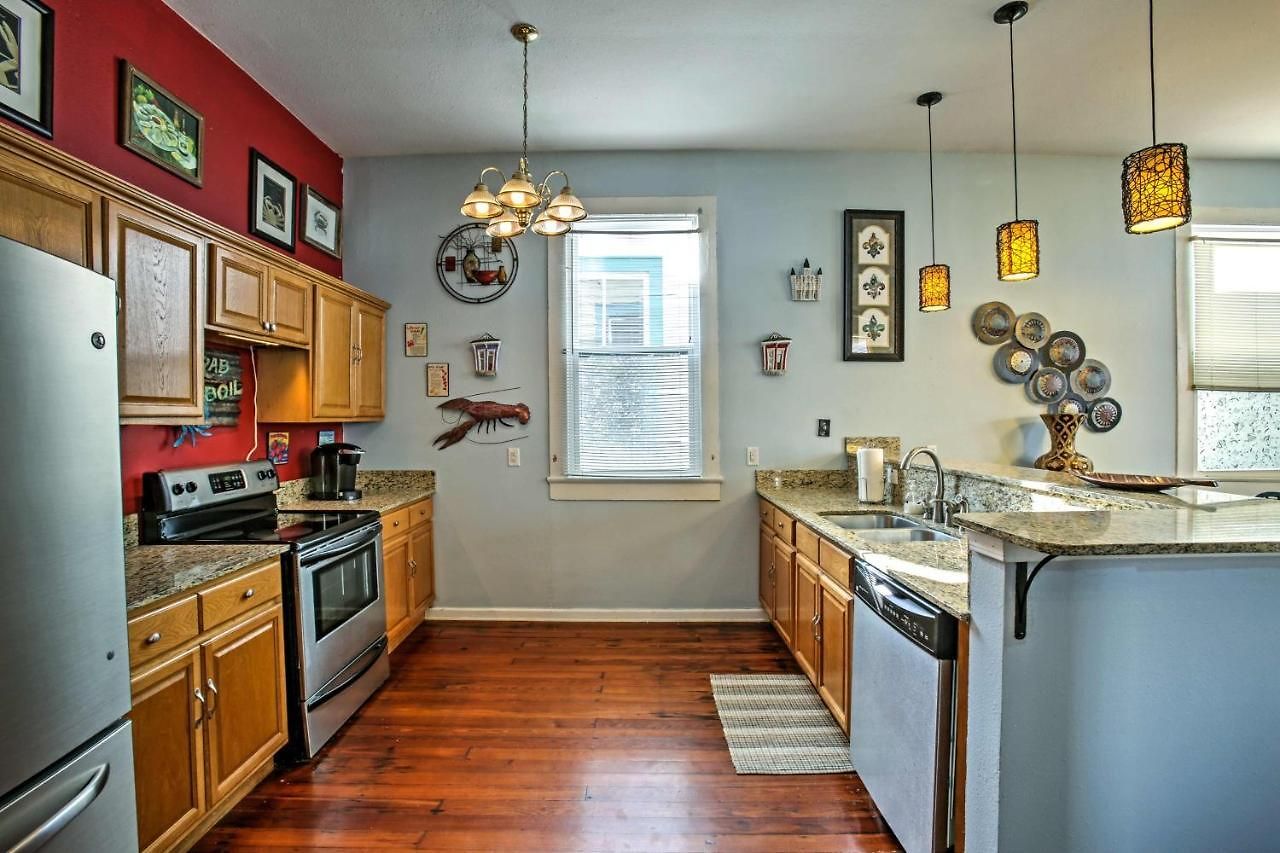 Holiday home 5 Mi To Bourbon Street: Nola