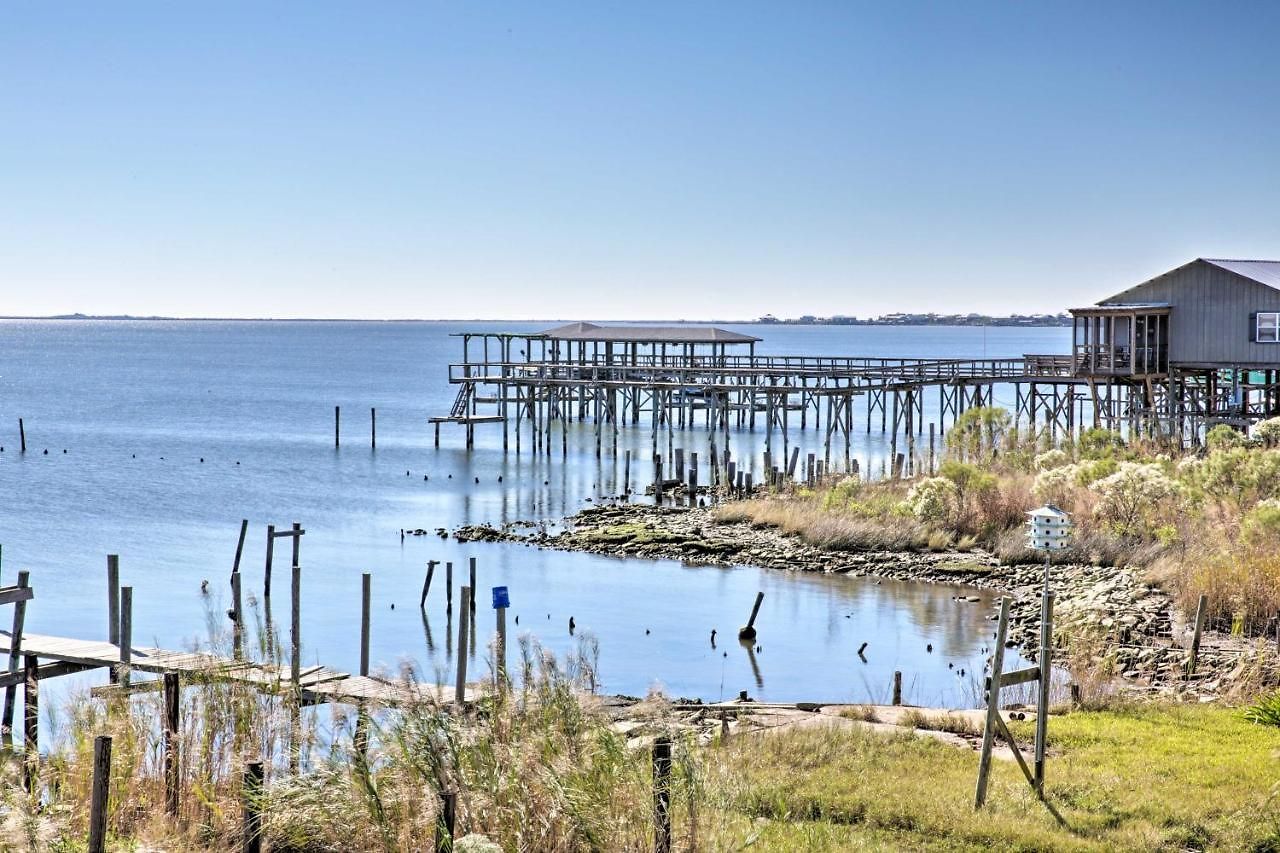 Waterfront W/ Private Dock & Pier New Orleans