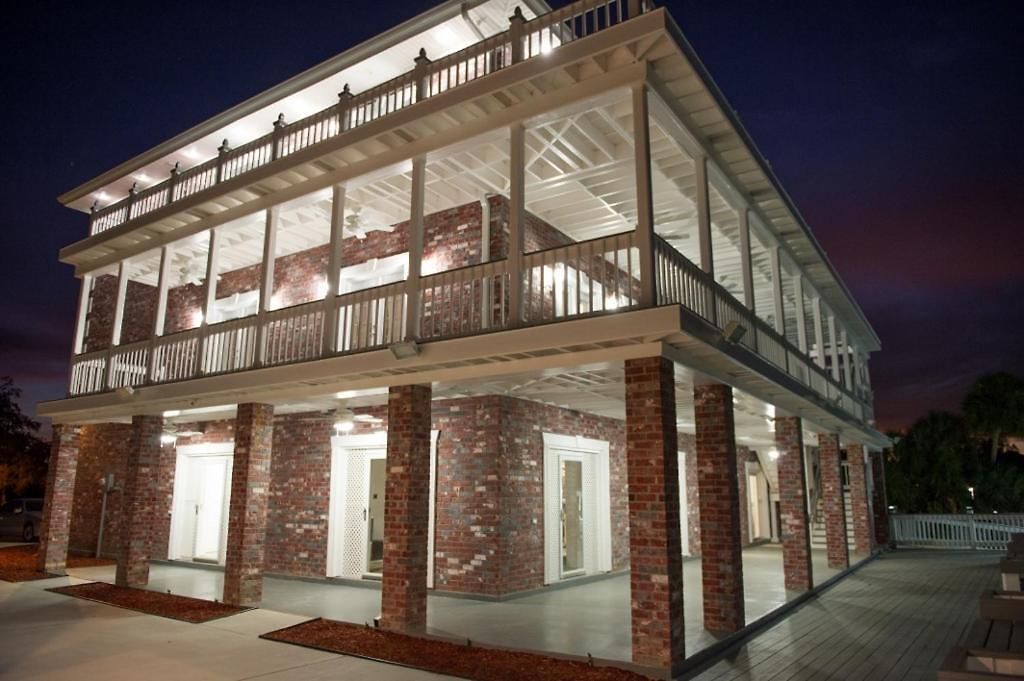 Villa W/ Waterfront Deck: 23 Mi To Bourbon Street! *
