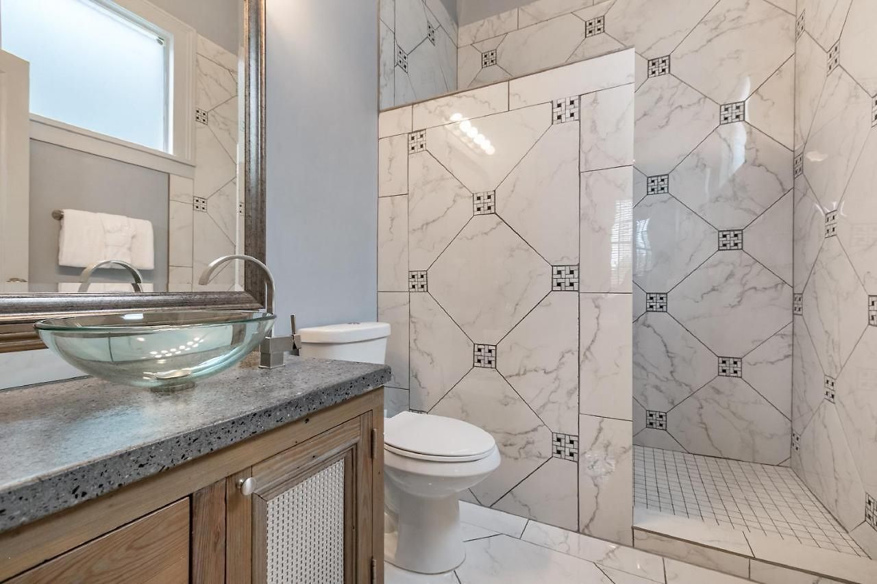 Cozy And Charming House Close To St Charles Ave Holiday home