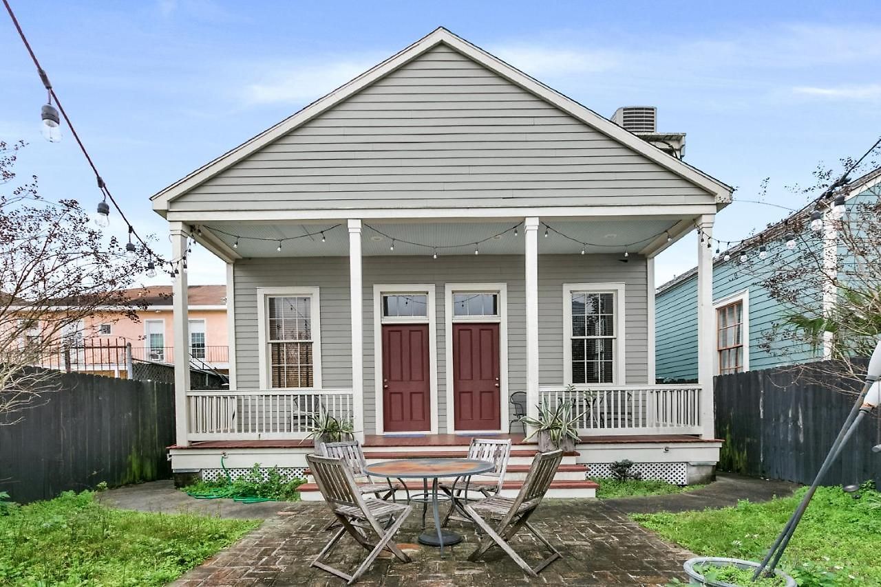 Cozy And Charming House Close To St Charles Ave Holiday home New Orleans