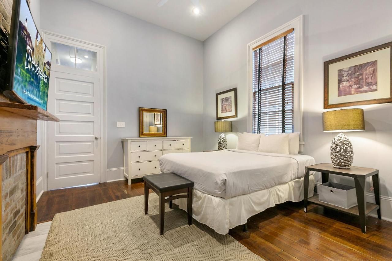 Modern 1-bd Near French Quarter - Walk To Superdome Apartment