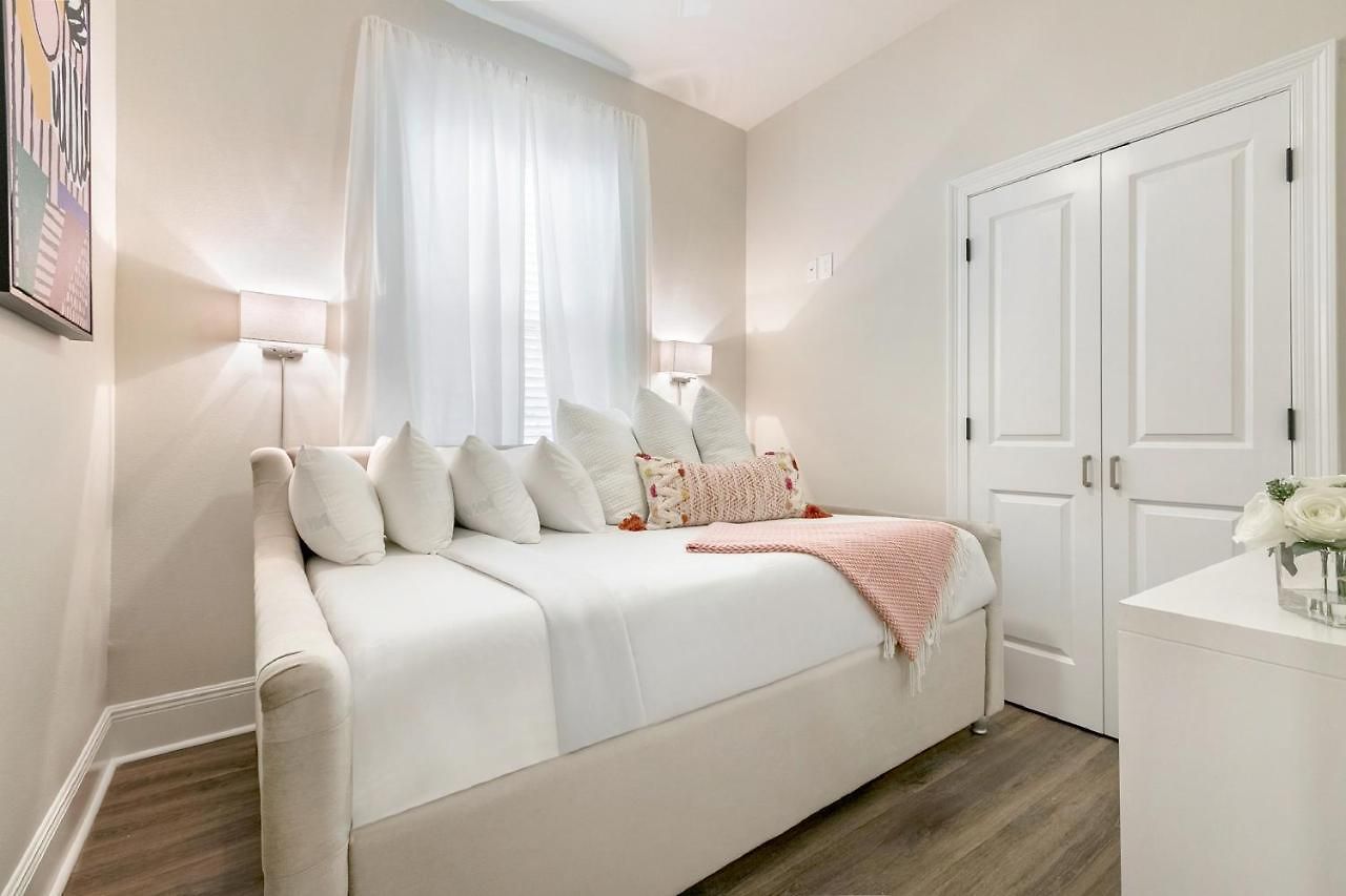 Urban Retreat Near French Quarter Holiday home