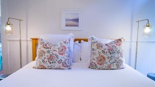 Sully Mansion Hotel