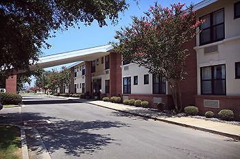 Federal & Hotel