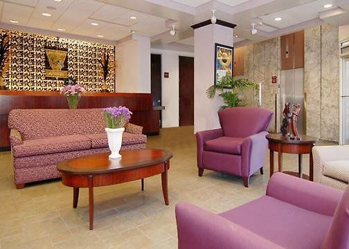 Moxy Downtown/french Quarter Area 3*