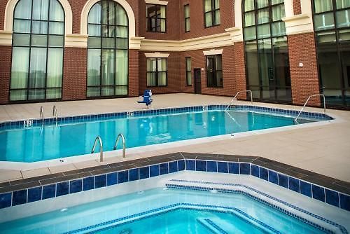 Hotel Drury Plaza
