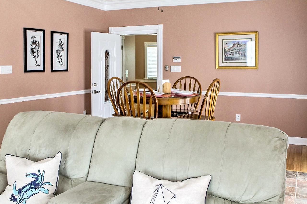 Villa Waterfront Nola Villa: 23 Mi To French Quarter!