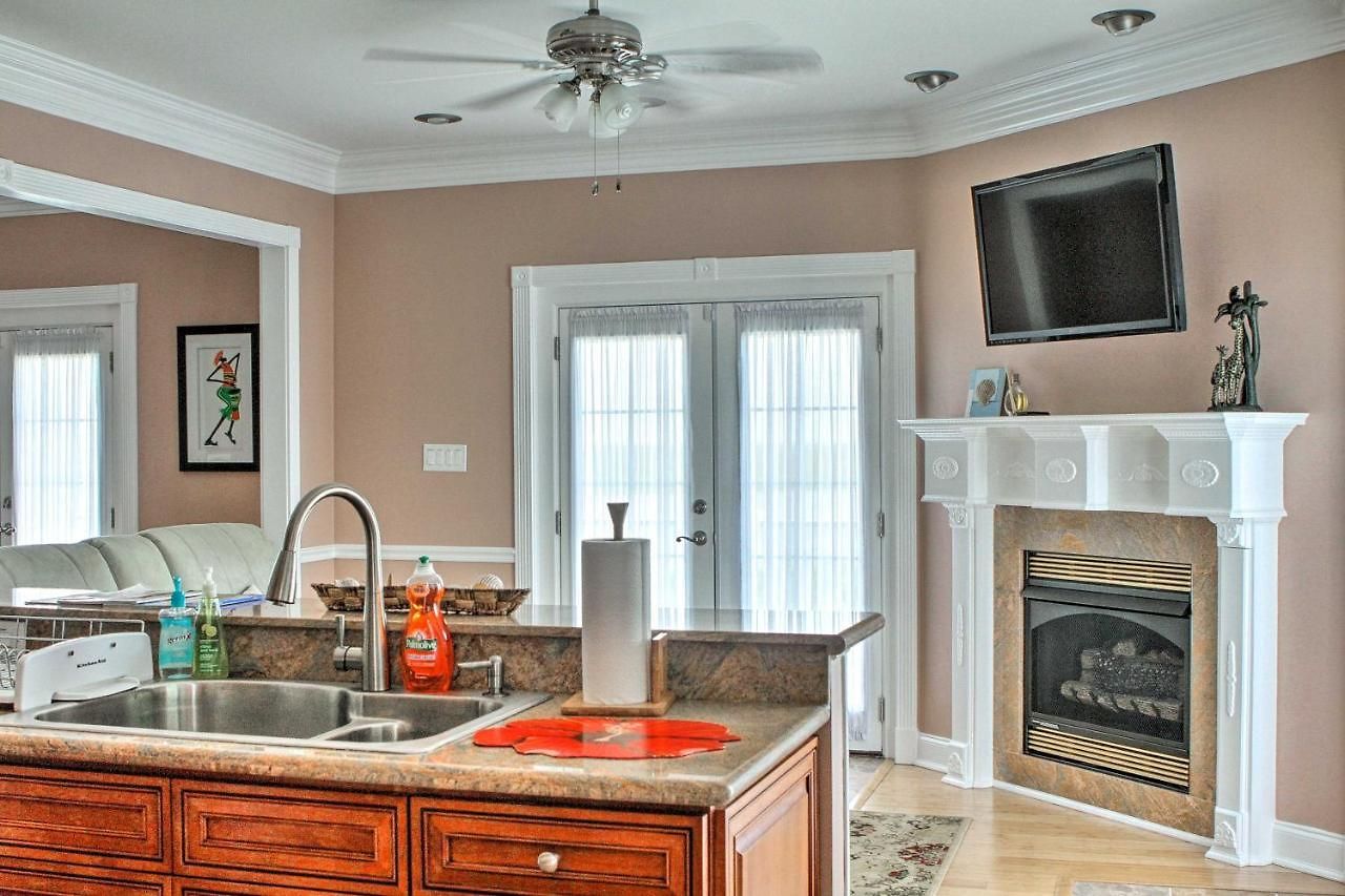Villa Waterfront Nola Villa: 23 Mi To French Quarter! *