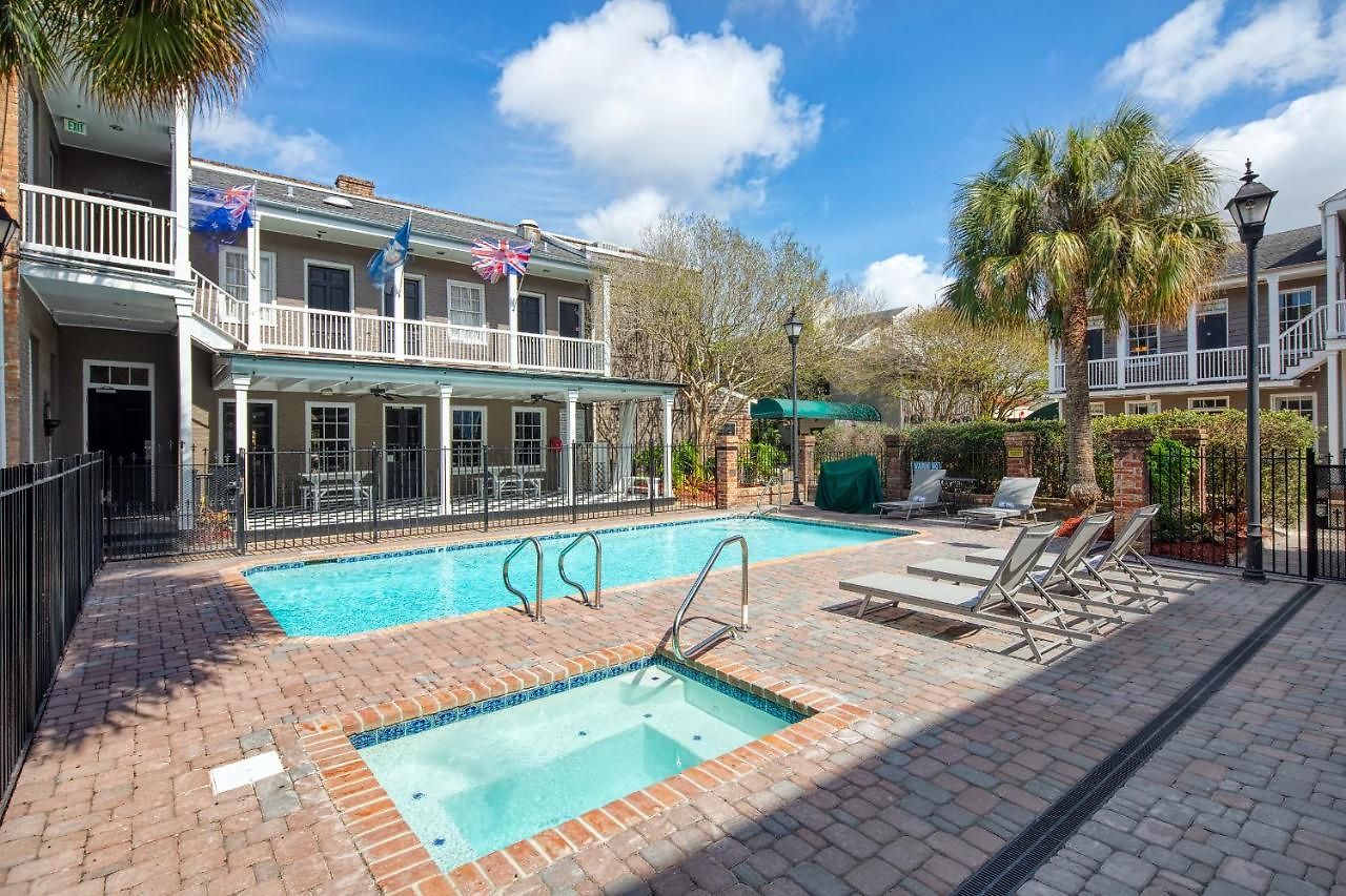 Maison Saint Charles New Orleans