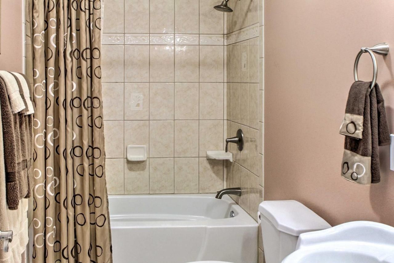 Villa Waterfront Nola Villa: 23 Mi To French Quarter! New Orleans