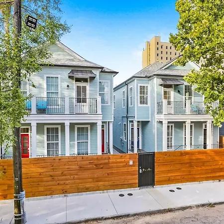 Stunning Modern And Fully-upgraded 5 Bedroom W Pool New Orleans