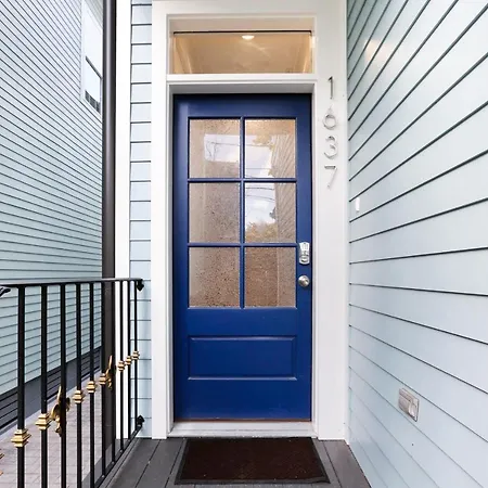 Hosteeva Chic Urban Retreat W Pool Steps To St Charles Ave And Near Bourbon St Apartment
