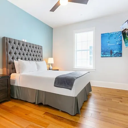 Stunning 4br-5br Near French Quarter Homes By Hosteeva Apartment