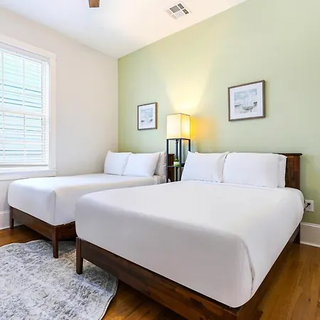 Stunning 4br-5br Near French Quarter Homes By Hosteeva
