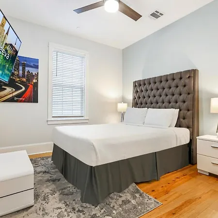 Apartment Stunning 4br-5br Near French Quarter Homes By Hosteeva New Orleans