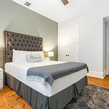 Apartment Stunning 4br-5br Near French Quarter Homes By Hosteeva New Orleans