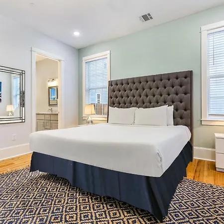 Stunning 4br-5br Near French Quarter Homes By Hosteeva * New Orleans