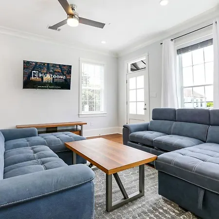 Hosteeva Brand New With A Pool Steps To St Charles Ave Apartment New Orleans