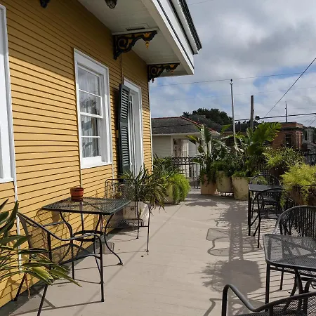 Balcony Bed & Breakfast 3*