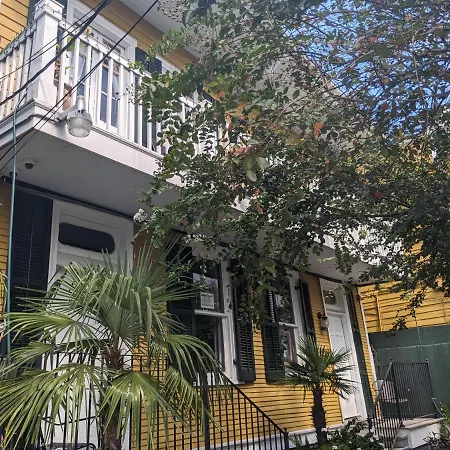 Balcony Bed & Breakfast 3*