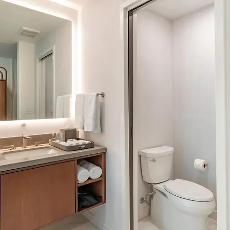 One11 Hotel 4*