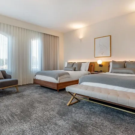 One11 Hotel 4*