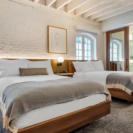One11 Hotel 4*
