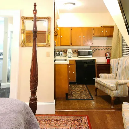Lions Bed & Breakfast New Orleans