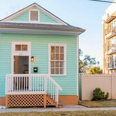 Near The Quarter 2020 Renovated Nola Classic Bed & Breakfast *