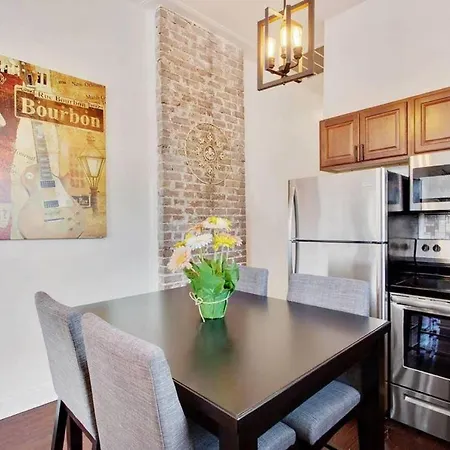 Bed & Breakfast Gorgeous Historical Gem Near French Quarter New Orleans