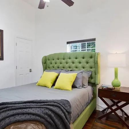 Gorgeous Historical Gem Near French Quarter *