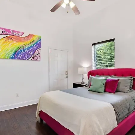 Bed & Breakfast Gorgeous Historical Gem Near French Quarter