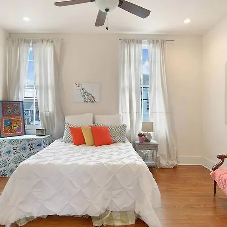 Freret Near Streetcar & Tulane 4*