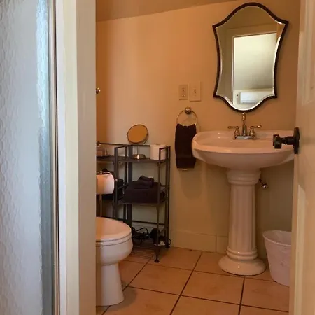 Bed & Breakfast Terrell House 3*