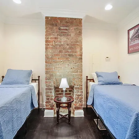 Kerlerec St. Aparthotel
