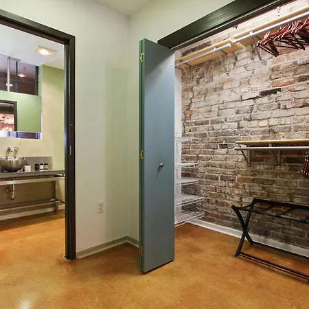 Liivup Warehouse Apartment New Orleans