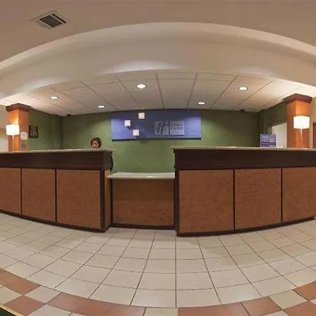 Express East By Ihg 2*