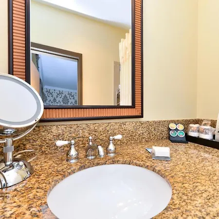 St Charles Inn, Superior Hotel 3*