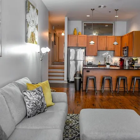 French Quarter Delight 12 Apartment