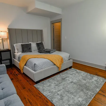 Apartment French Quarter Delight 12