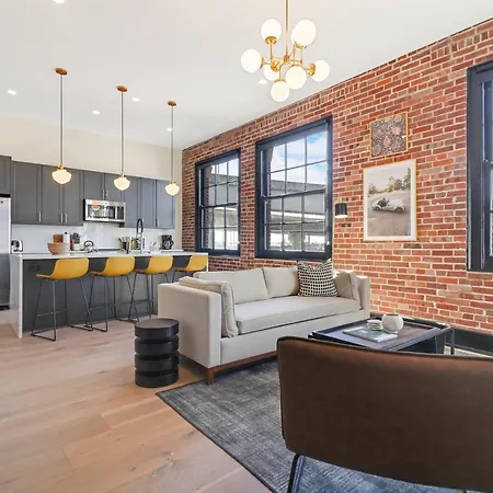 Apartment Roami At Brassline