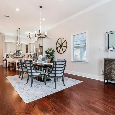 Holiday home Luxury House With Pool And Hot Tub New Orleans