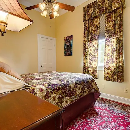 Bed & Breakfast R&b - Award Winning (adults Only) New Orleans