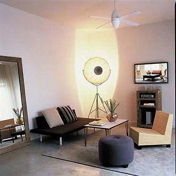 Loft 523 Hotel