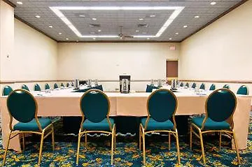 Hilton Riverside Hotel 4*